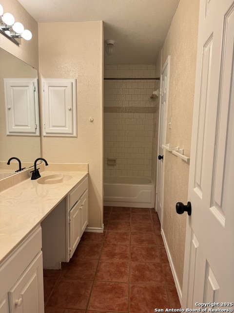 Image 16 of 21 For 11811 James Vinson