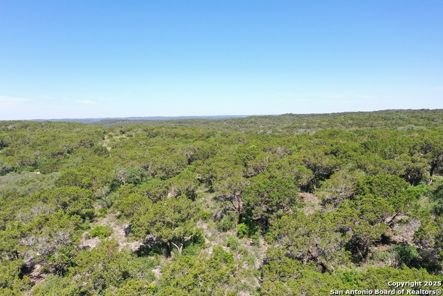 Listing photo id 11 for 000 Pr 2775  