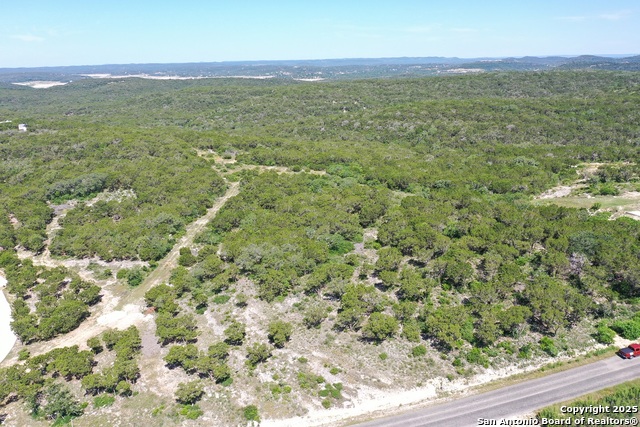 Listing photo id 14 for 000 Pr 2775  