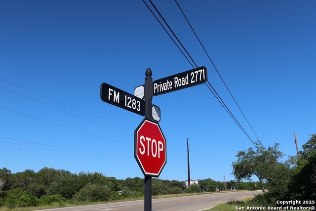 Listing photo id 3 for 000 Pr 2775  