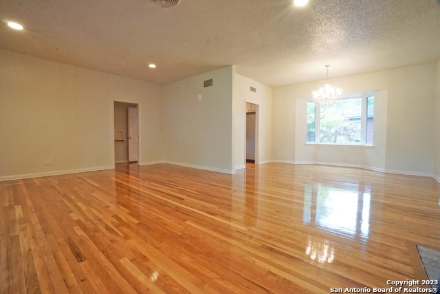 Image 25 of 31 For 149 Downing Dr