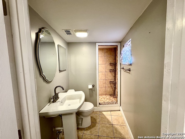 Image 19 of 21 For 391 Quentin