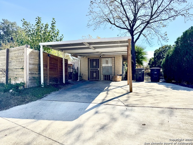 Image 21 of 21 For 391 Quentin