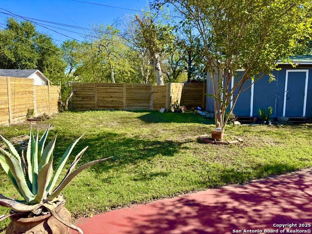 Image 6 of 21 For 391 Quentin