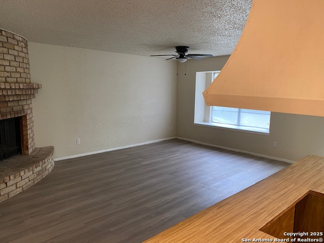 Image 4 of 20 For 6811 Brookfield