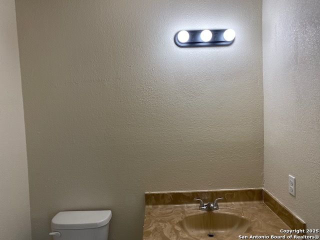 Image 9 of 20 For 6811 Brookfield