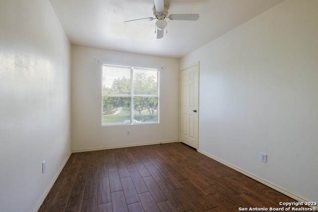 Image 16 of 26 For 120 Andrews St