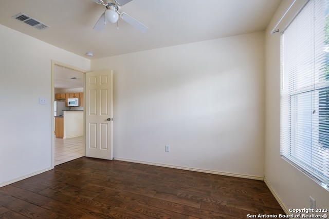 Image 18 of 26 For 120 Andrews St