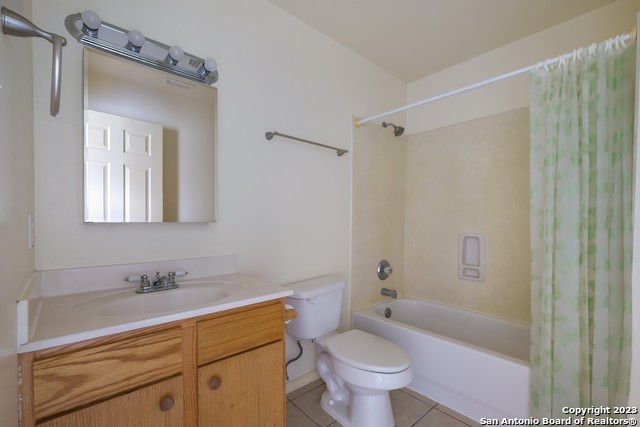 Image 19 of 26 For 120 Andrews St