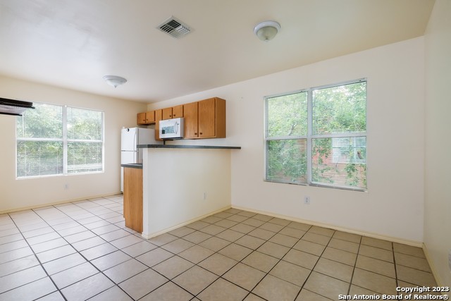 Image 9 of 26 For 120 Andrews St