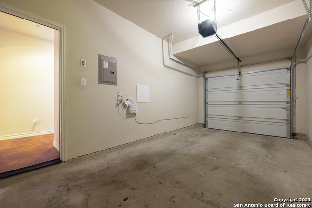 Image 15 of 17 For 4938 Flipper Dr