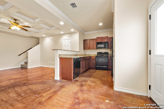 Image 4 of 17 For 4938 Flipper Dr