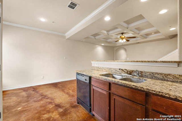 Image 6 of 17 For 4938 Flipper Dr