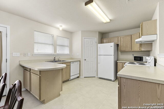 Image 8 of 24 For 1132 Mira Loma Lane