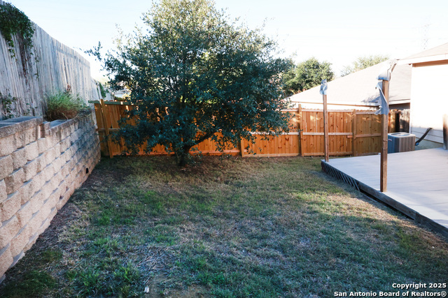 Image 14 of 25 For 10926 Acorn