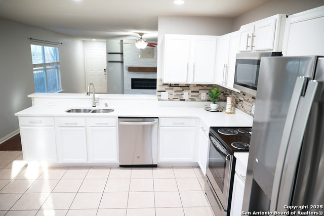 Image 6 of 25 For 10926 Acorn