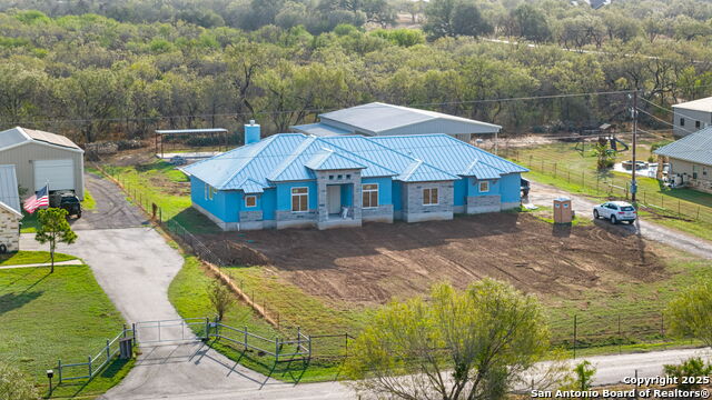 Image 3 of 35 For 731 County Road 356