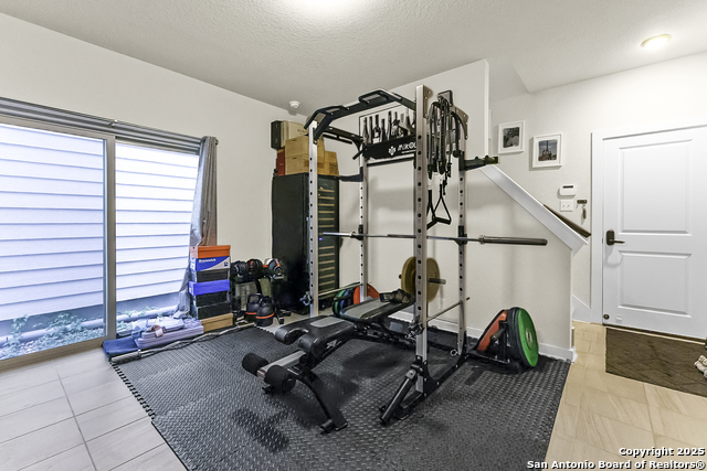 Image 19 of 22 For 6446 Babcock Rd #27