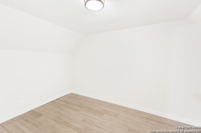 Image 20 of 24 For 9902 Lorene Ln