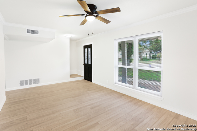 Image 5 of 24 For 9902 Lorene Ln