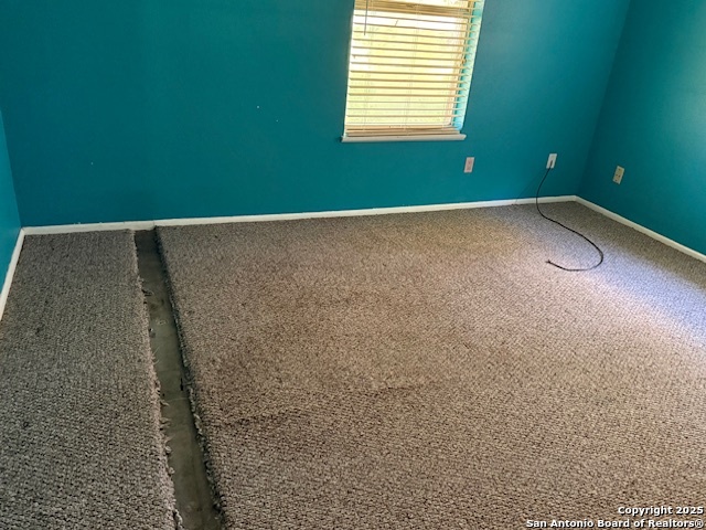 Image 19 of 25 For 16 Encino Loma