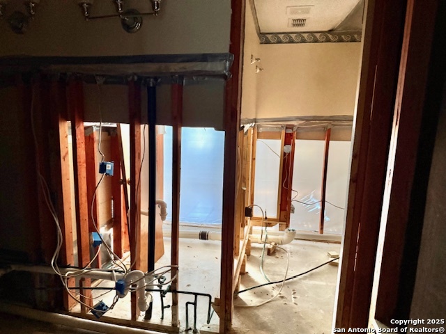 Image 24 of 25 For 16 Encino Loma