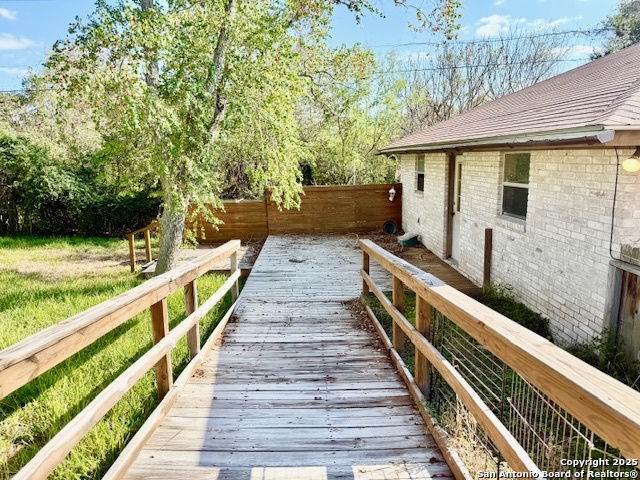 Image 8 of 25 For 16 Encino Loma