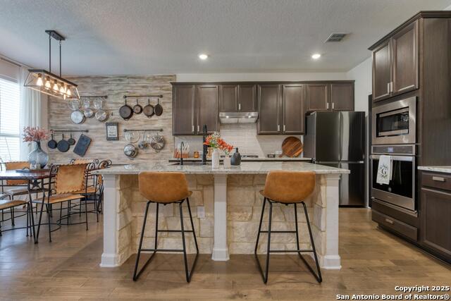 Image 2 of 28 For 1531 Esser Xing