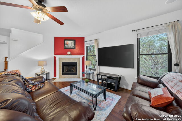 Image 12 of 36 For 614 Colosseo