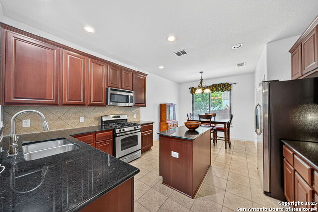 Image 14 of 36 For 614 Colosseo