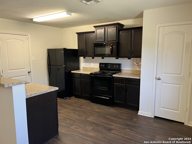 Image 17 of 19 For 3515 Southton View