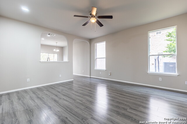 Image 10 of 32 For 6106 Briscoe Leaf