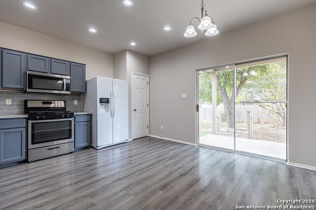 Image 14 of 32 For 6106 Briscoe Leaf