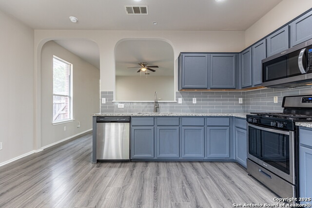 Image 17 of 32 For 6106 Briscoe Leaf