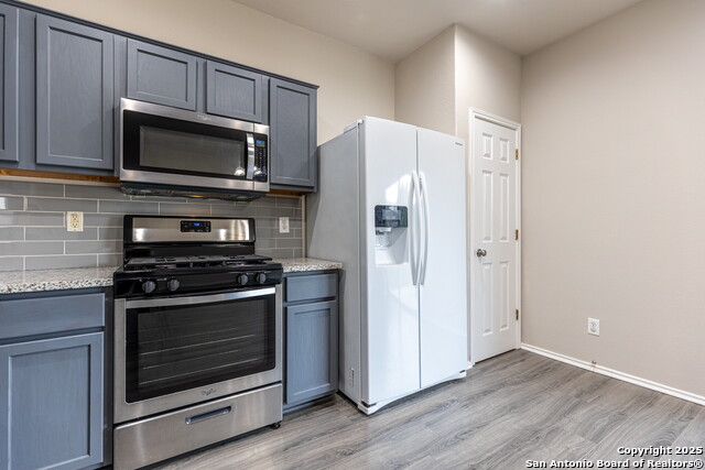 Image 18 of 32 For 6106 Briscoe Leaf