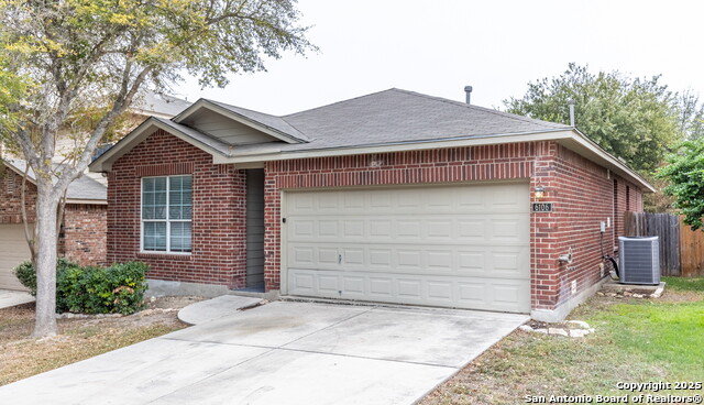 Image 2 of 32 For 6106 Briscoe Leaf