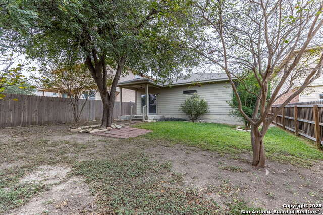 Image 28 of 32 For 6106 Briscoe Leaf