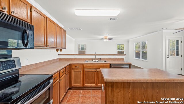 Image 7 of 35 For 4218 Whitney