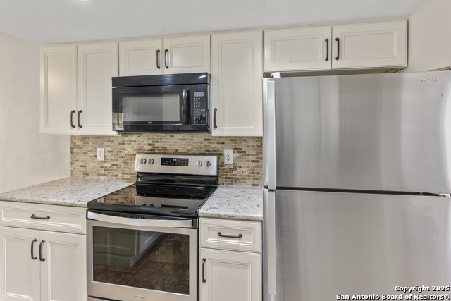 Image 15 of 40 For 6222 Bellwood St