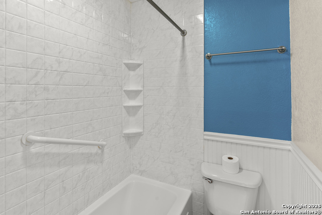 Image 32 of 40 For 6222 Bellwood St