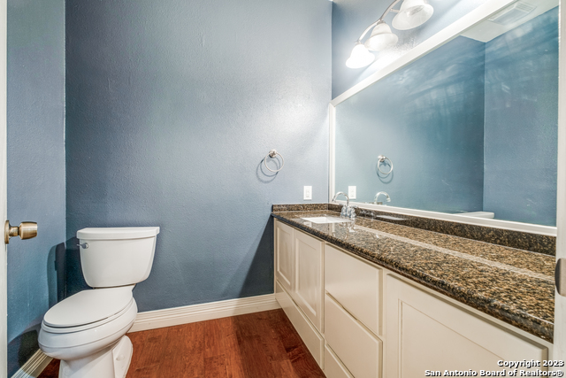 Image 14 of 27 For 7731 Broadway  A6