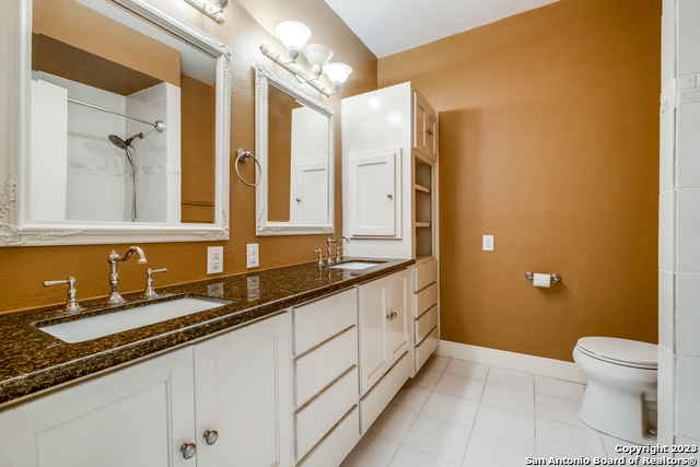 Image 21 of 27 For 7731 Broadway  A6