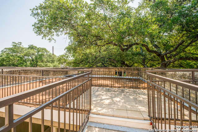 Image 24 of 27 For 7731 Broadway  A6