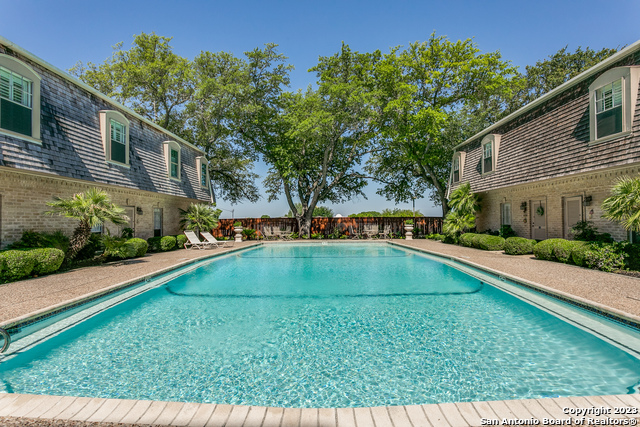 Image 26 of 27 For 7731 Broadway  A6