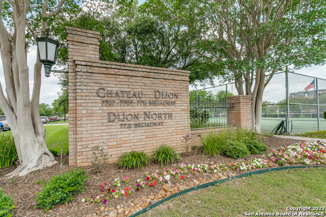 Image 27 of 27 For 7731 Broadway  A6