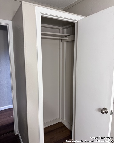 Image 4 of 9 For 7923 Donore 21