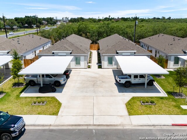 Listing photo id 0 for 7810 58th Lane N