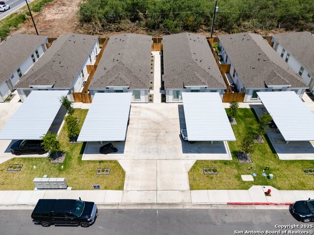 Listing photo id 1 for 7810 58th Lane N