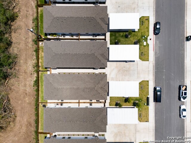 Listing photo id 4 for 7810 58th Lane N