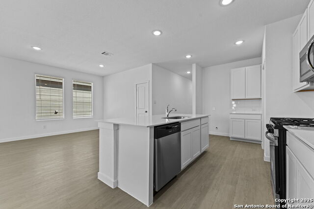 Image 2 of 26 For 732 Horsetail Ln